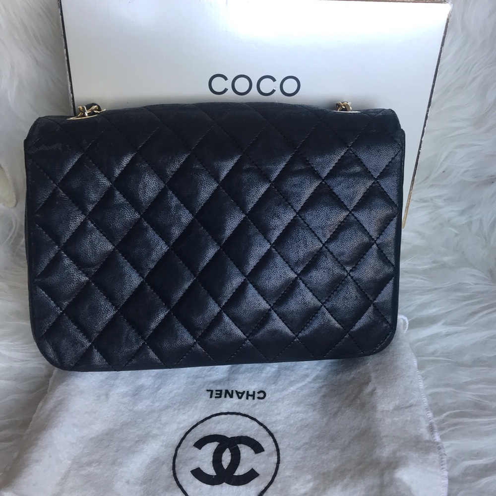 Authentic CHANEL LAMBSKIN CROSSBODY - Picture 2 of 8